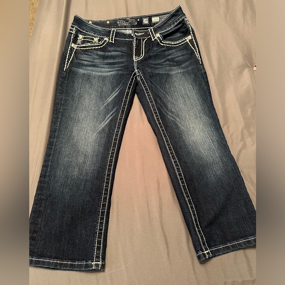 Miss Me capris - Picture 1 of 3